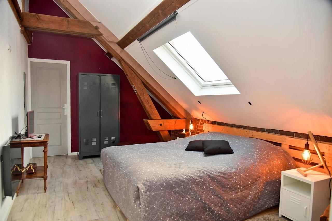Les Colombines Bed and Breakfast Hombleux Exteriör bild