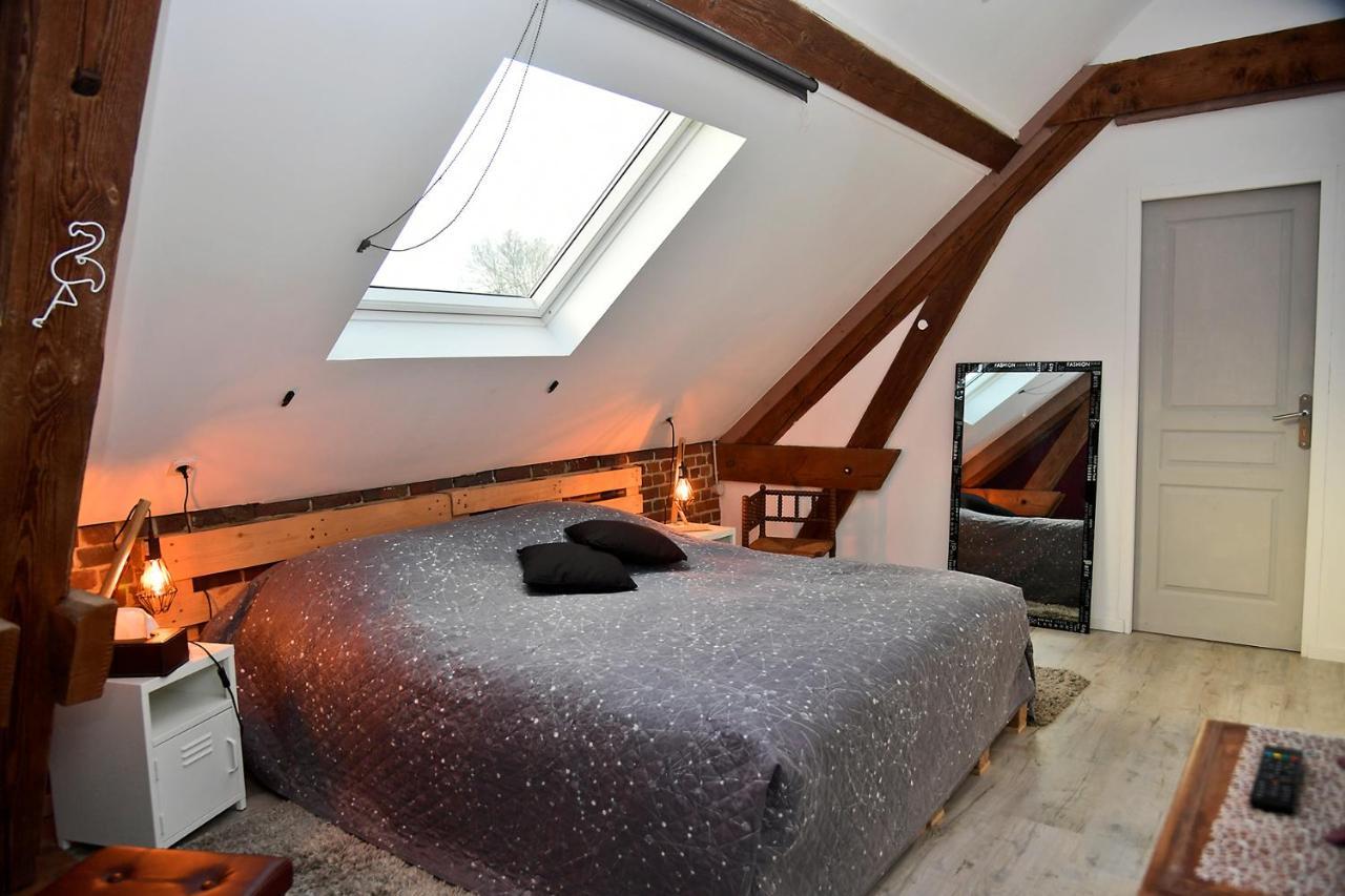 Les Colombines Bed and Breakfast Hombleux Exteriör bild