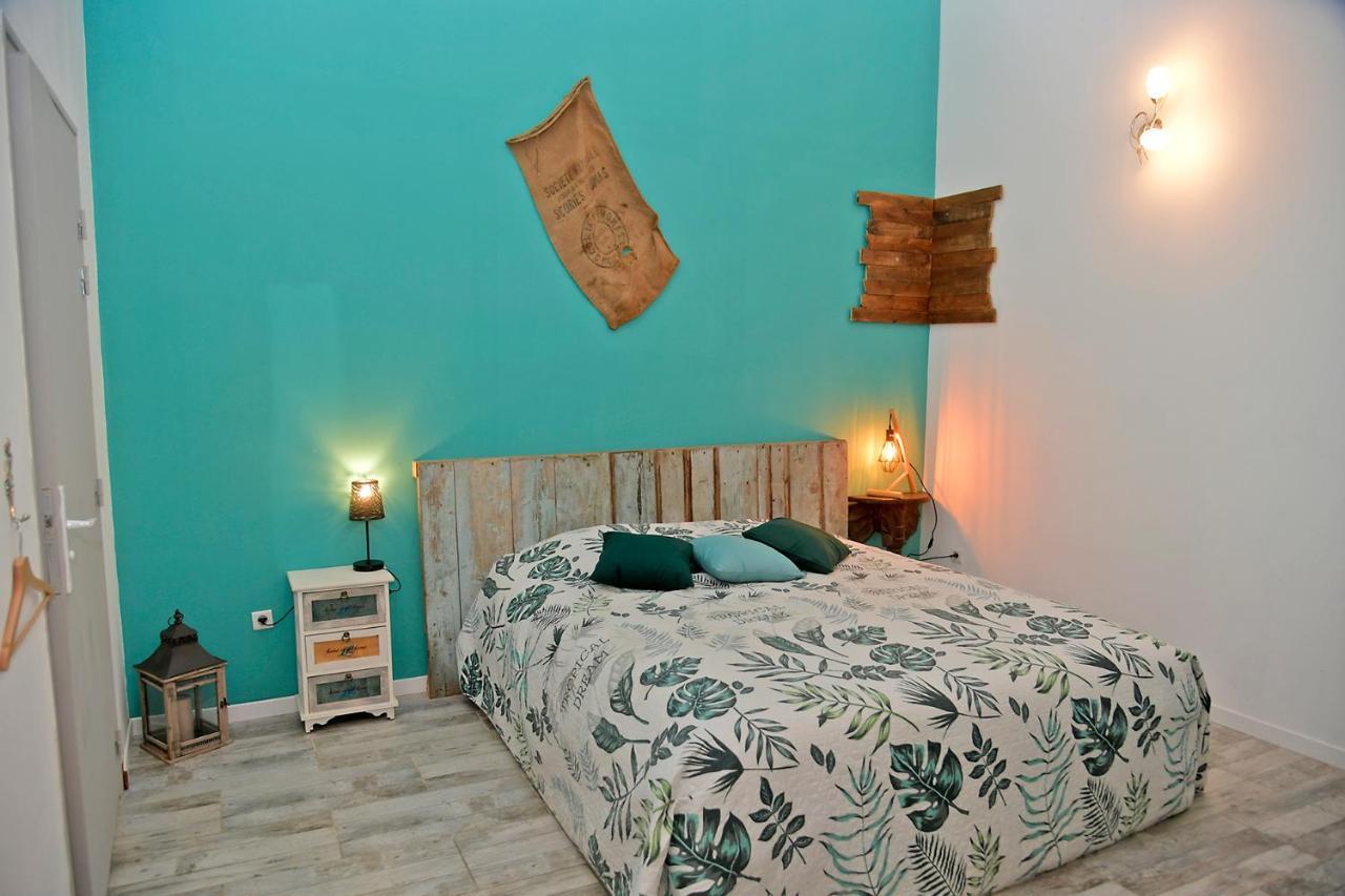Les Colombines Bed and Breakfast Hombleux Exteriör bild