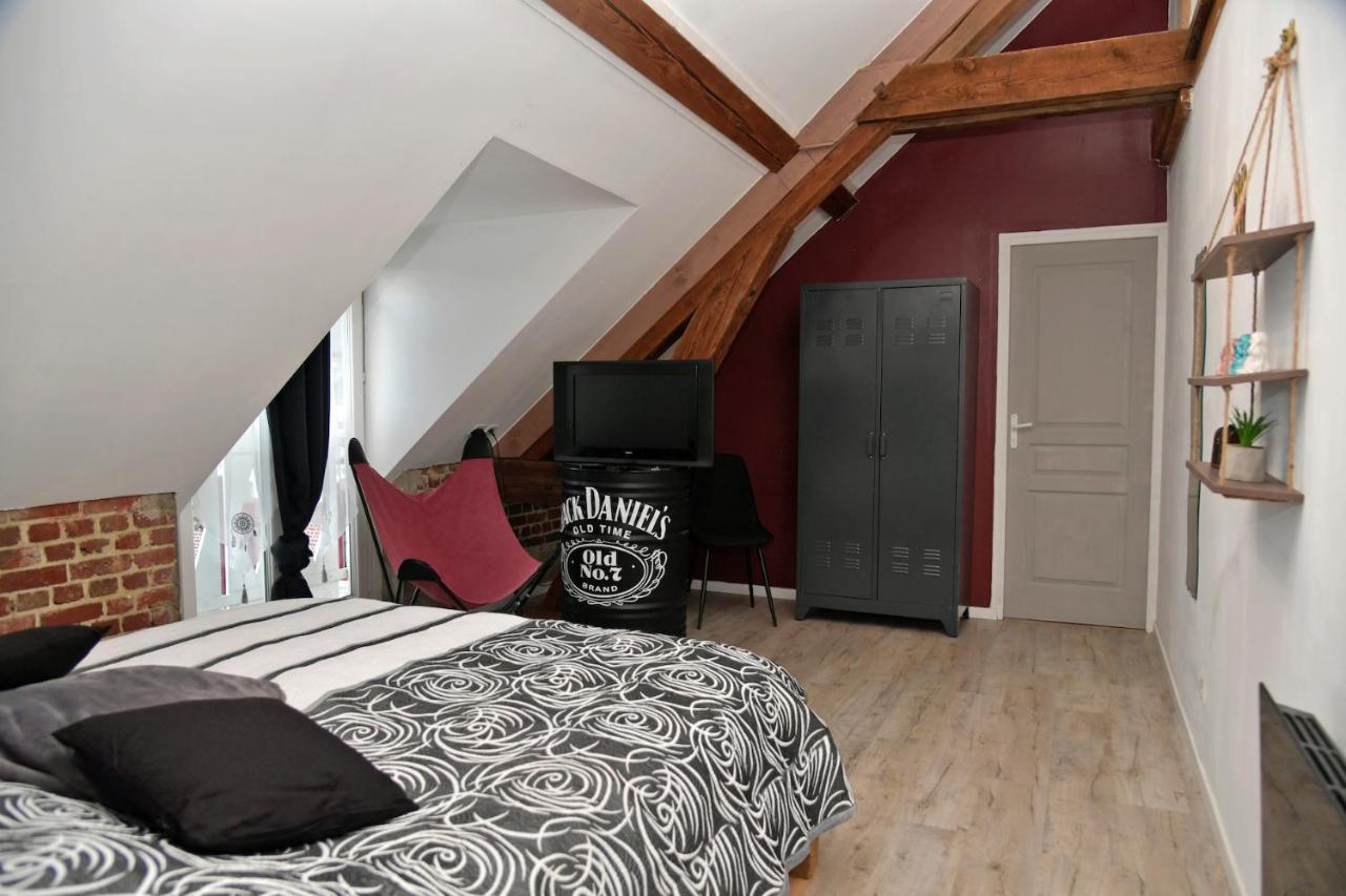 Les Colombines Bed and Breakfast Hombleux Exteriör bild